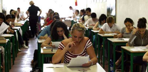 Simulazione prima prova maturità 2019: materie e come prepararsi