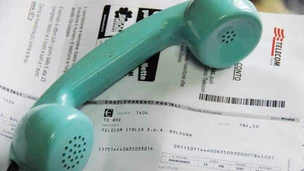 Bolletta telefono non pagata: black list cattivi pagatori. Come funziona