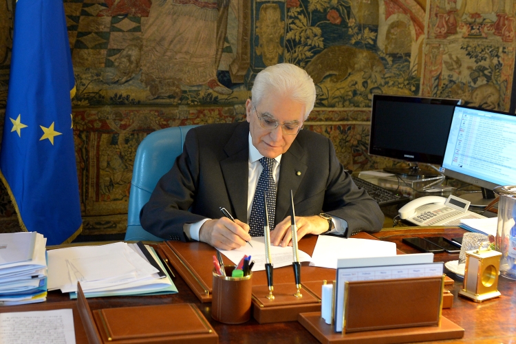 Decreto legittima difesa 2019 promulgato da Mattarella, le incongru