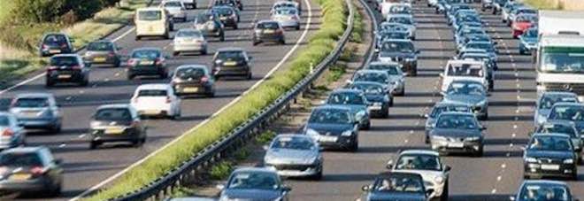 Diretta traffico autostrade Italia oggi: incidenti, code e strade chiuse - LIVE
