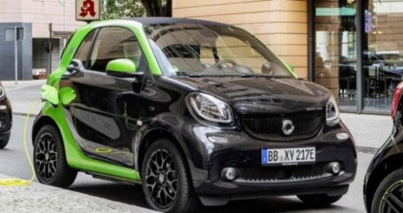 Smart elettrica 2019: prezzo, autonomia e interni. La scheda tecnica