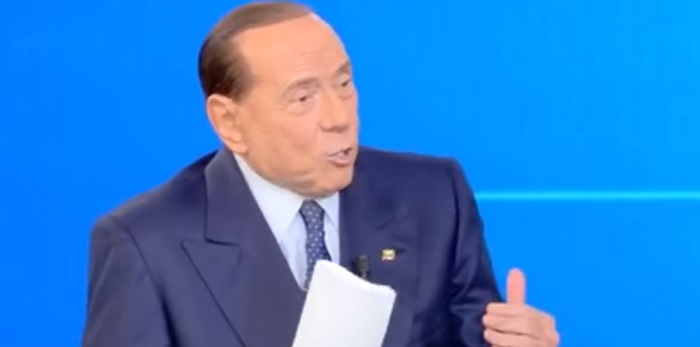 Silvio Berlusconi ricoverato: malattia e condizioni di salute. Come sta?
