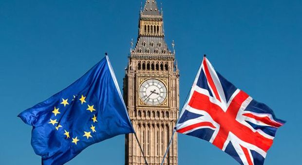 Brexit, ultime notizie: May offre nuovo referendum, reazioni gelide