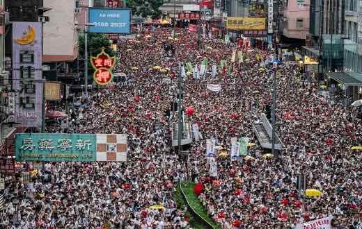 Hong Kong, ultime notizie: ottavo weekend di proteste, Pechino in difficoltà