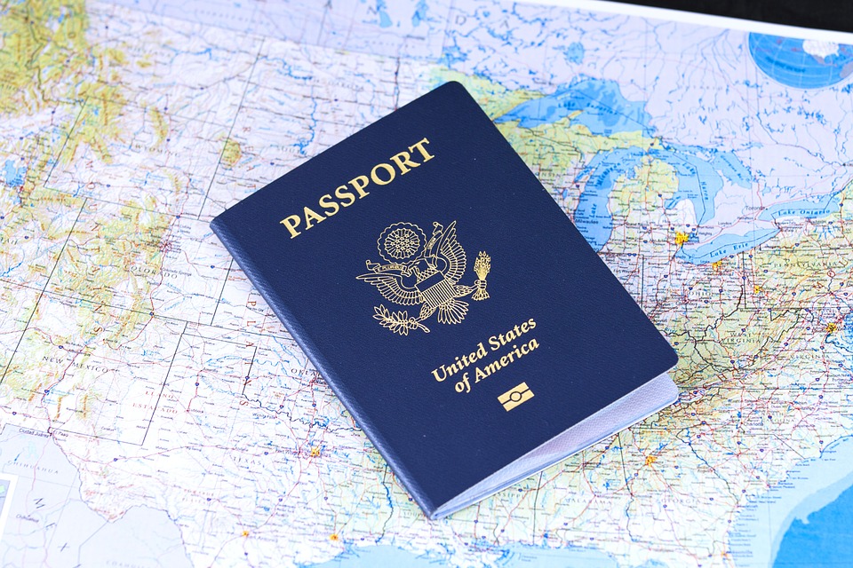 Passaporto scaduto o smarrito quando richiederlo online e come. La guida