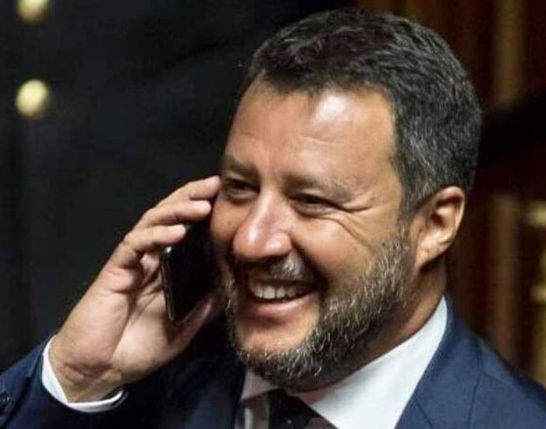 Governo ultime notizie: Salvini taglio parlamentari e poi voto
