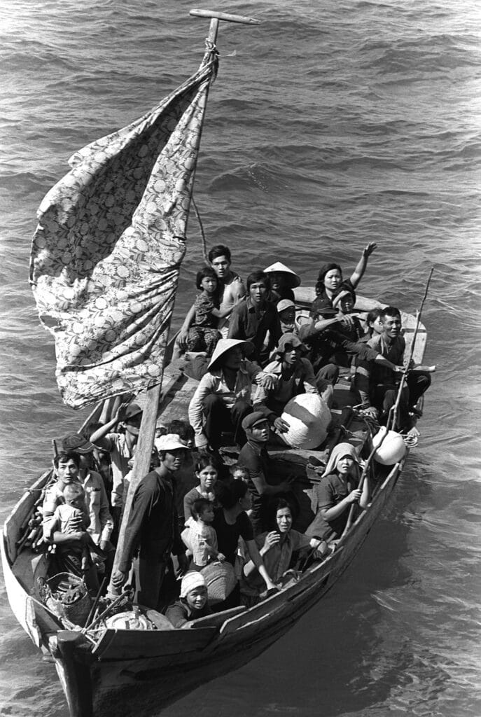 35_Vietnamese_boat_people_2-687x1024