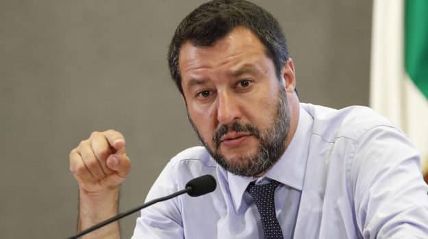 Matteo Salvini: "Aggrappati a poltrone per non far votare"