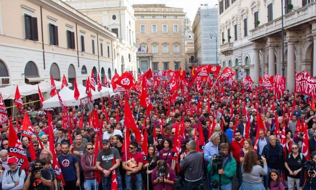 Il PC scende in piazza a Roma. Le dichiarazioni esclusive di Marco Rizzo