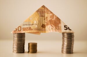 Mutui prima casa, chi ha meno di 36 anni può risparmiare anche più di 20.000 euro Mutui prima casa, chi ha meno di 36 anni può risparmiare anche più di 20.000 euro