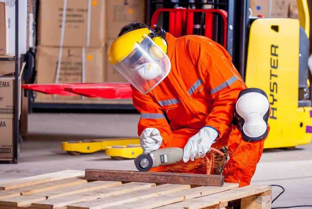 Operaio a lavoro