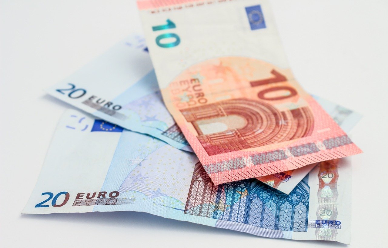 Reddito di cittadinanza agli stranieri