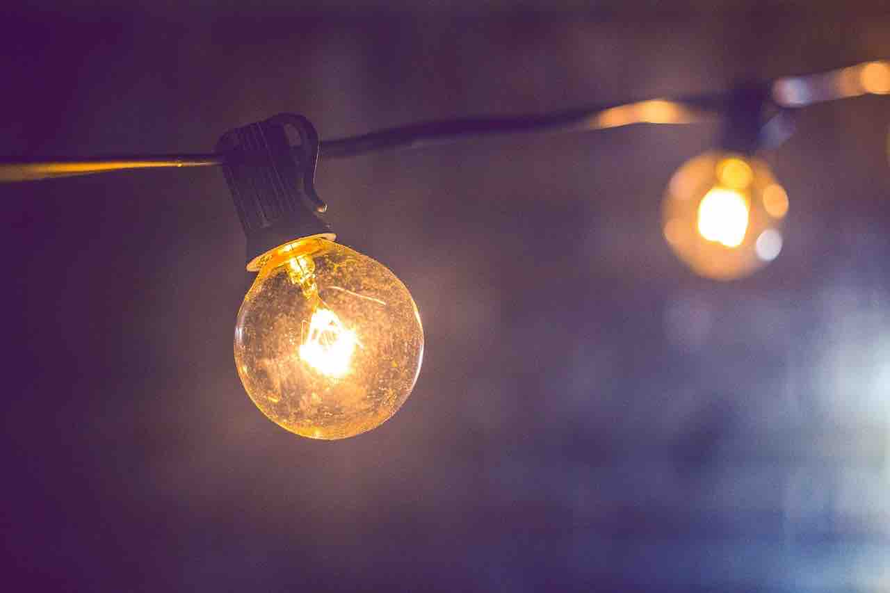Lampadina accesa