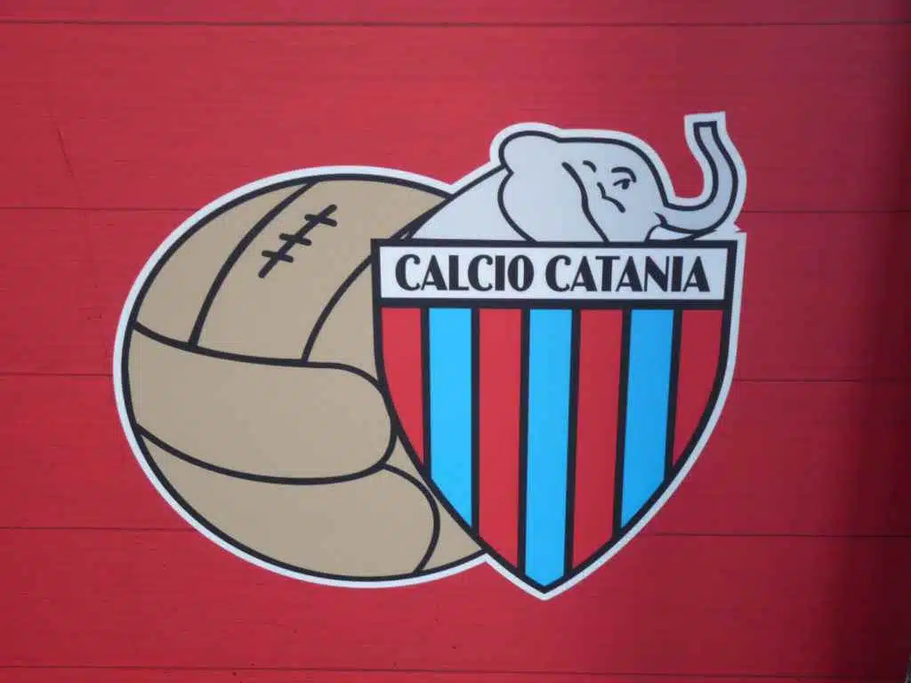 Catania in forti difficoltà economiche la società scrive ai giocatori di cercarsi squadra