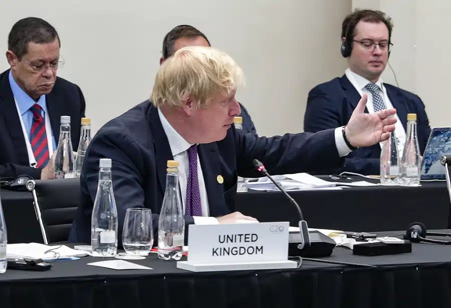 Immagine di Boris Johnson durante un incontro ufficiale