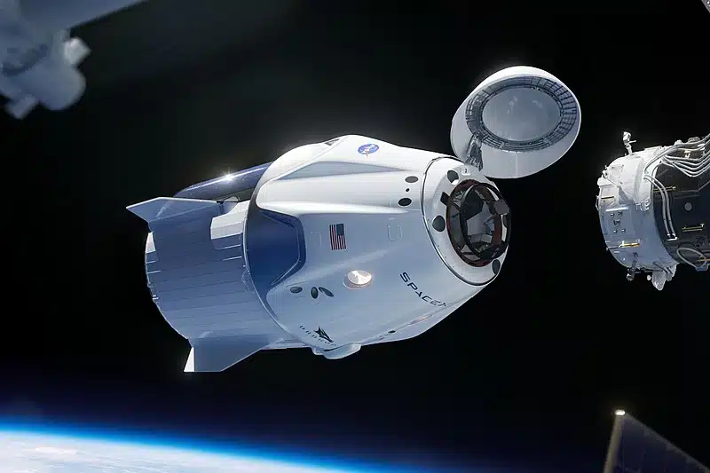 Crew Dragon: La navicella di Space X pronta a volare con equipaggio