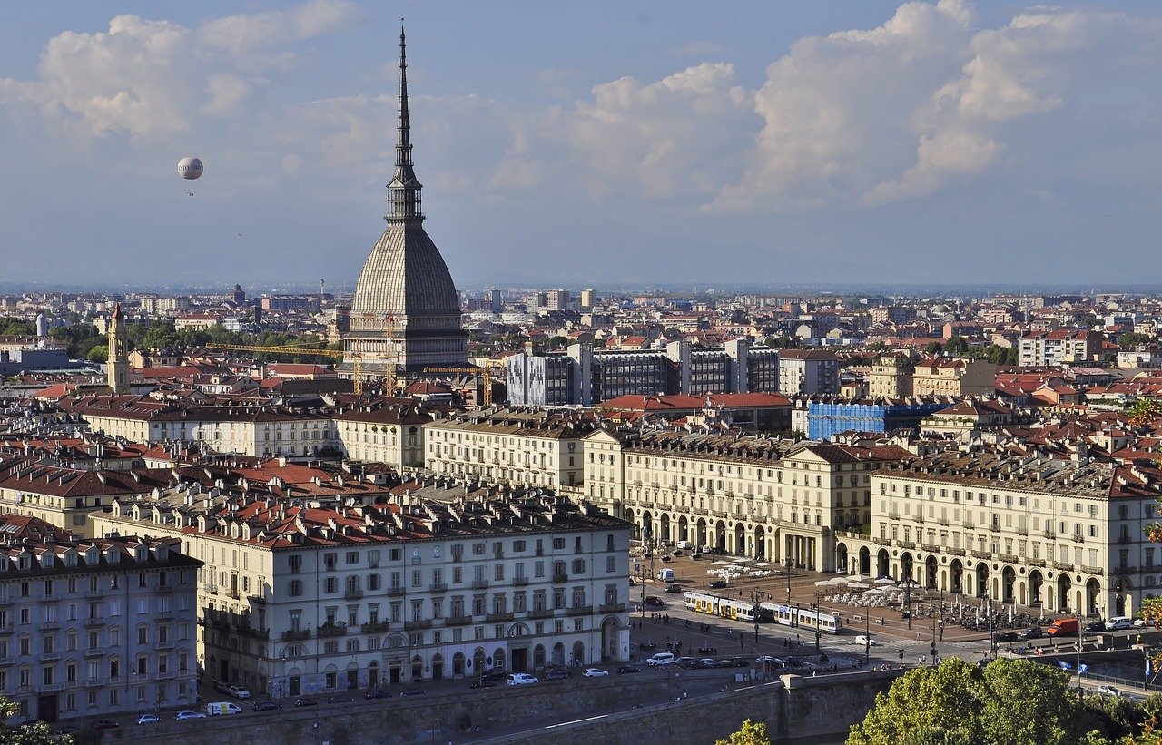 Libreria Paravia Torino chiude post di addio