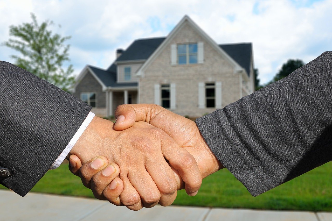 Cambio residenza ecco le conseguenze legali che può causare