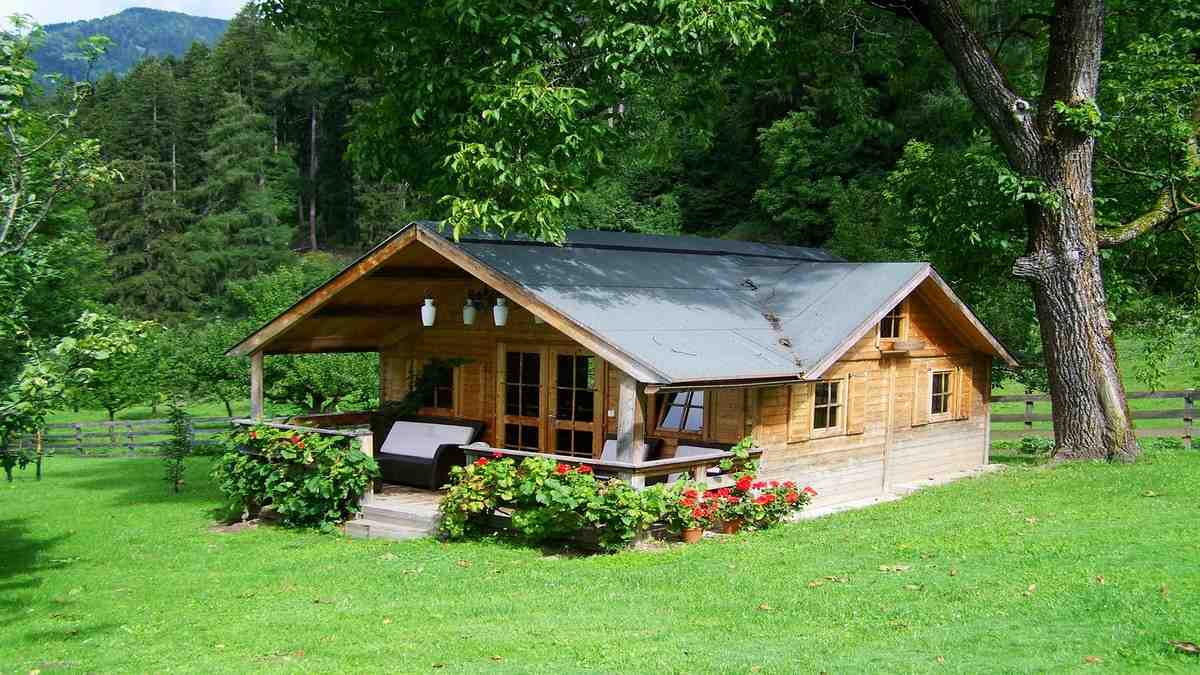 Casa in legno normativa in Italia, pro e contro. Come funziona