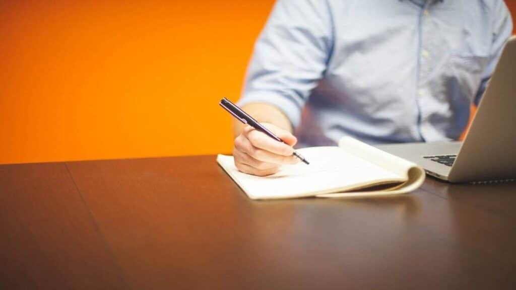 Lavoro in nero e pensione cosa si rischia in concreto e le sanzioni previste
