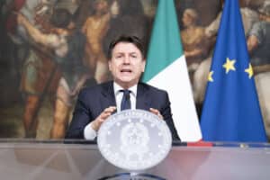 Attività chiuse per un mese, ecco chi rischia seriamente lo stop