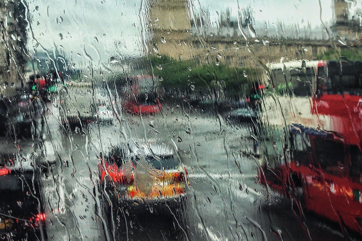 vista di Londra con la pioggia