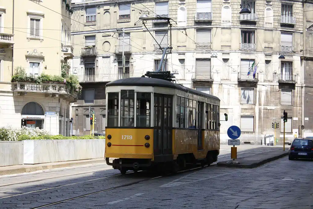 Tram in centro a Milano
