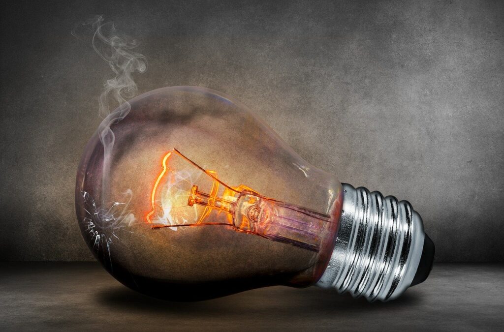 Bollette luce e gas come risparmiare