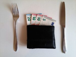Busta paga e cassa integrazione: soldi al termine entro giugno?