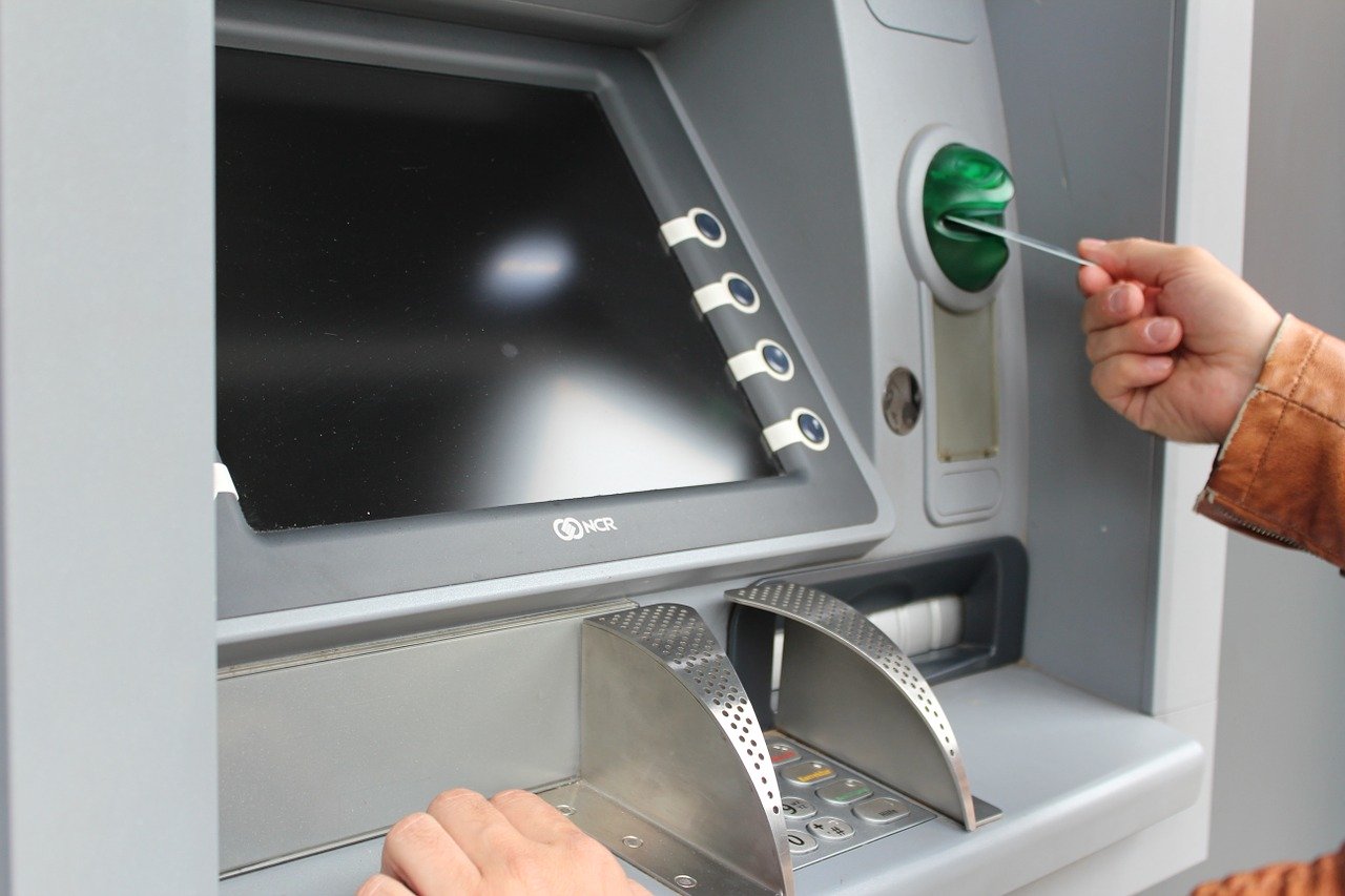Conto corrente prelievi carta di debito ravvicinati