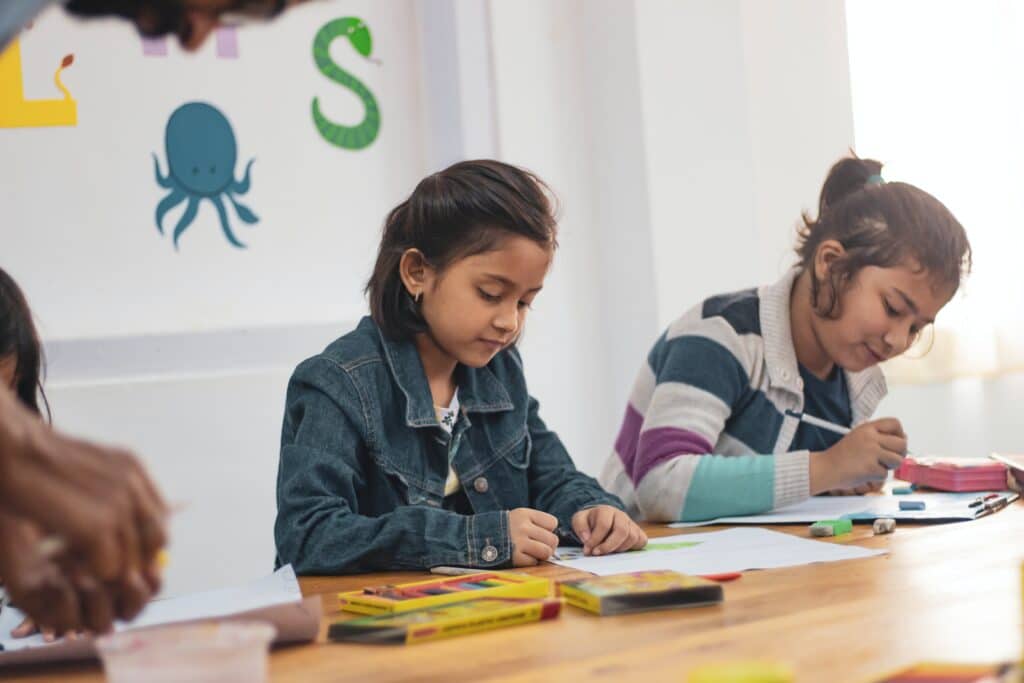 bambini a scuola