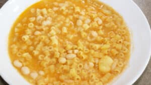Pasta cavolfiore e fagioli Pasta cavolfiore e fagioli