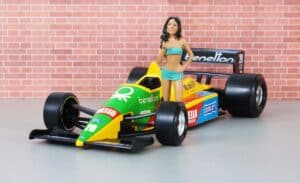 Ferrari con scritta "Benetton" - Autostrade