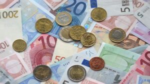 Oltre 15mila nuovi casi. 127 decessi, il numero più al da 5 mesi Oltre 15mila nuovi casi. 127 decessi, il numero più al da 5 mesi