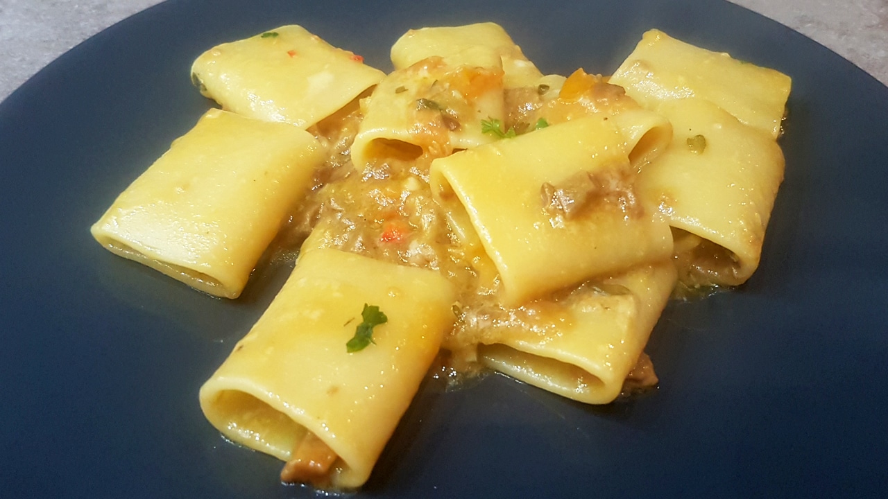 Paccheri porcini e pomodorini, ricetta facile e saporita