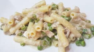 Pasta al tonno con philadelphia e piselli Pasta al tonno con philadelphia e piselli