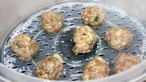 Polpette di carne al vapore Polpette di carne al vapore