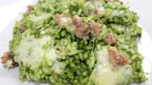 Sformato di riso spinaci e salsiccia Sformato di riso spinaci e salsiccia