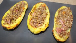Patate ripiene di lenticchie e cotechino Patate ripiene di lenticchie e cotechino
