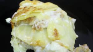 Sformato di petto di pollo con patate e formaggio Sformato di petto di pollo con patate e formaggio