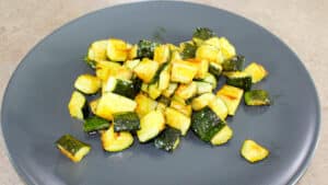 Zucchine trifolate in padella