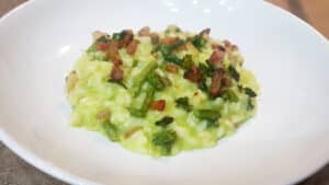 Risotto con asparagi e guanciale Risotto con asparagi e guanciale