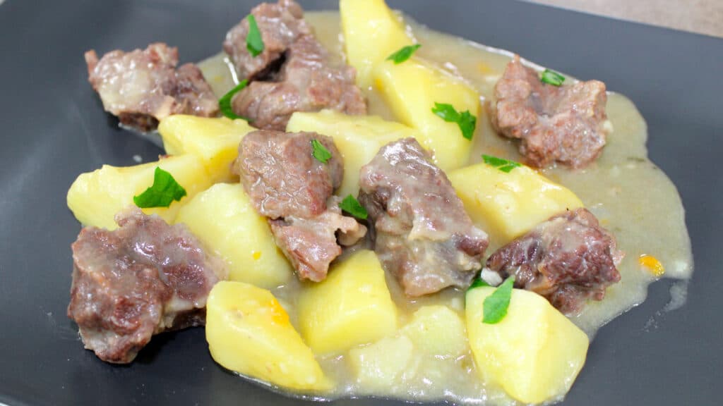 Spezzatino in bianco con patate