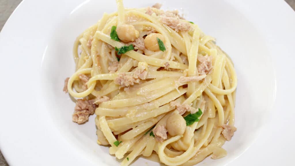 Linguine tonno e ceci