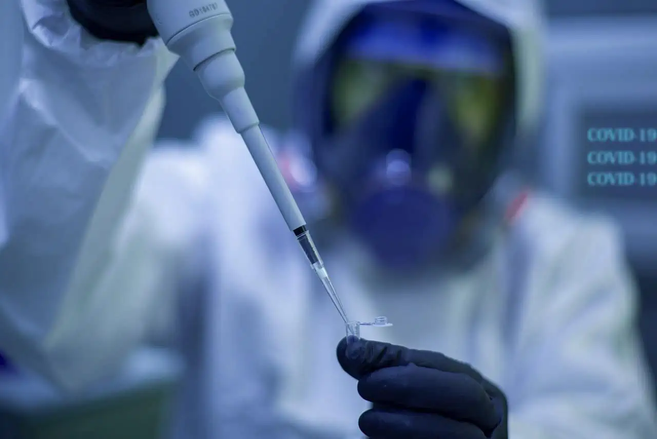 Astrazeneca Vaccino Covid: stop “precauzionale” in attesa dei dati Ema