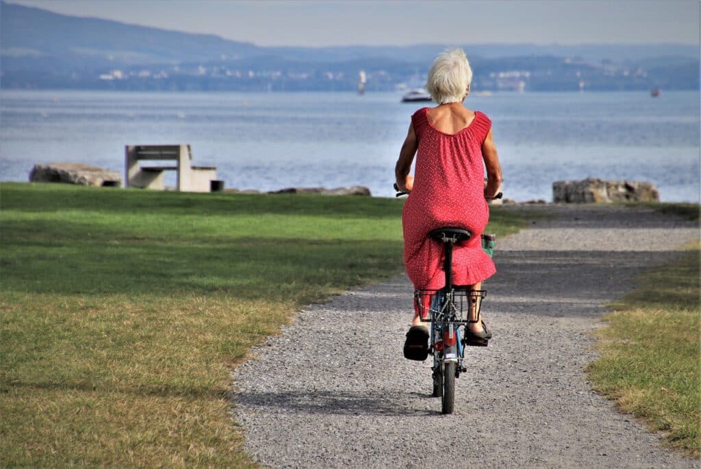 Pensioni, Opzione Donna 2022: salta l’innalzamento dell’età anagrafica