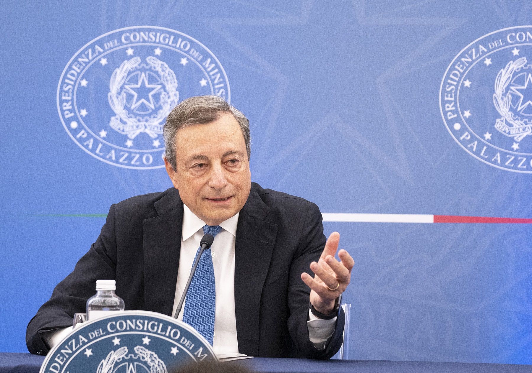 Crisi Governo: Draghi riferisce in Parlamento. Cosa potrebbe succedere?