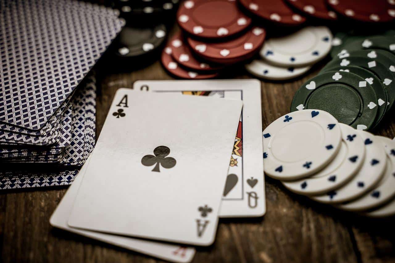 Suggerimenti rapidi per la strategia del poker che ti aiuteranno a vincere