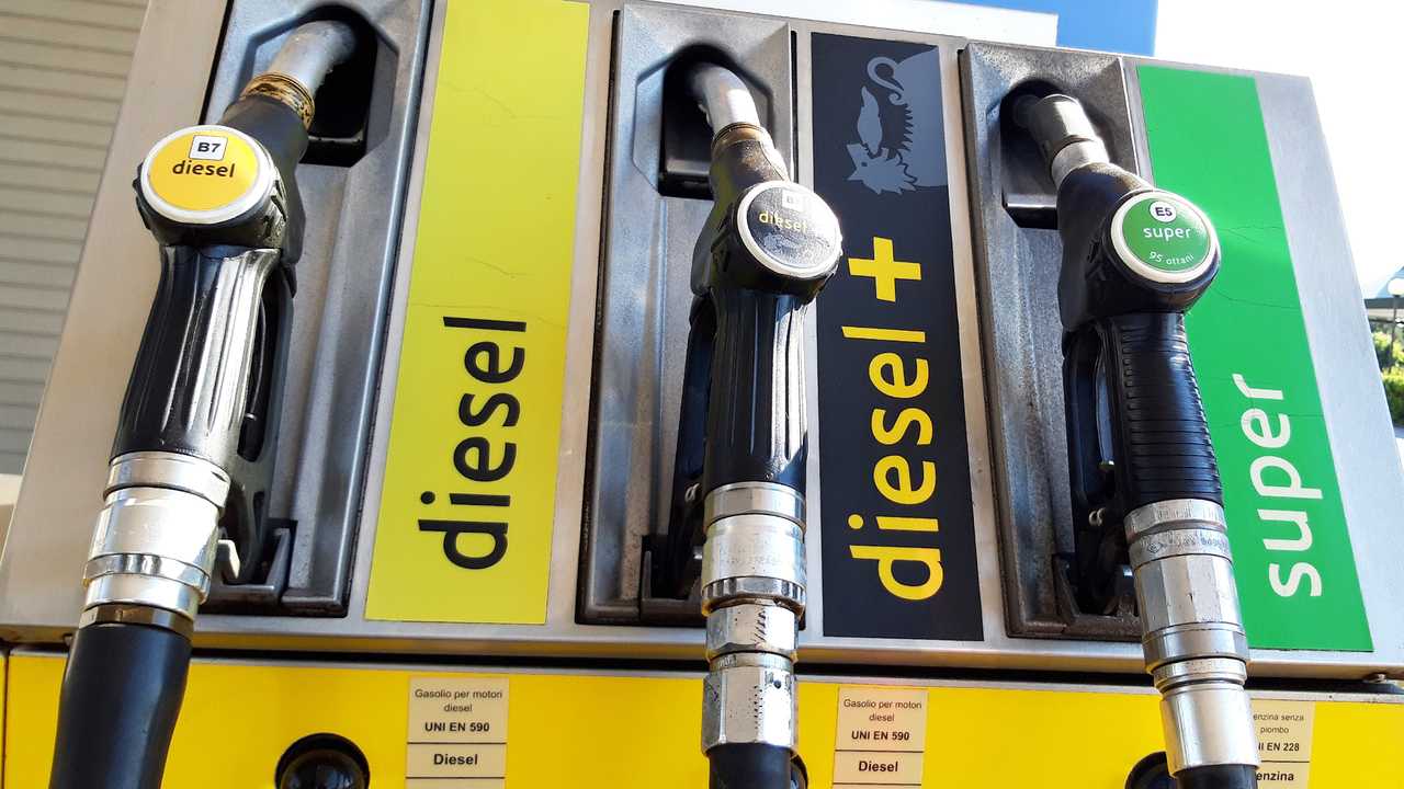 Prezzo benzina e diesel oggi, 23 febbraio. Tutti i dati
