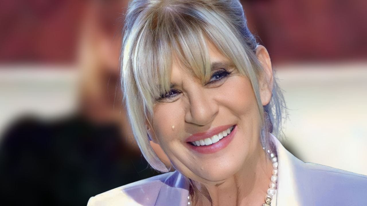 Uomini e Donne, Maria de Filippi pronta a scegliere la nuova tronista. Sarà Gemma Galgani?